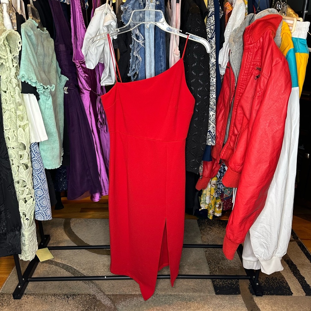 Elegant Red One-Shoulder Dress